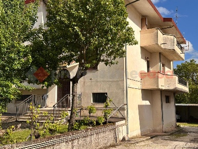 Foto Appartamento in Via Buonarroti 83, Avezzano Centro di 65 m² in vendita
