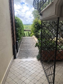 Foto Appartamento in via frati crociferi  24, Monterotondo di 65 m²