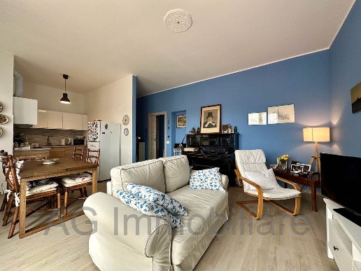 appartamento in vendita a Verbania in zona Suna