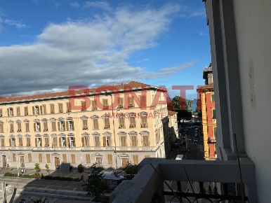 Foto Appartamento a La Spezia Centro Storico di 160 m² con 7 locali