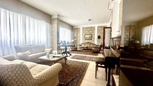 Foto Appartamento in CORSO UMBERTO I 18, Taranto Borgo di 190 m² in vendita
