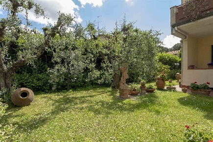 Foto Villa in via Louis Braille, Prato in vendita