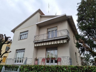 Foto Appartamento a Parma San Lazzaro di 115 m² con 5 locali in vendita