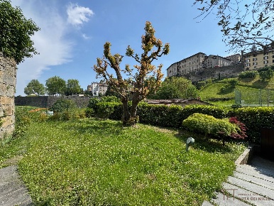 Foto Appartamento in Porta San Lorenzo, Bergamo Città Alta di 138 m²