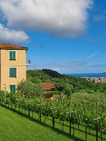 Foto Appartamento in santa lucia, La Spezia di 115 m² con 5 locali