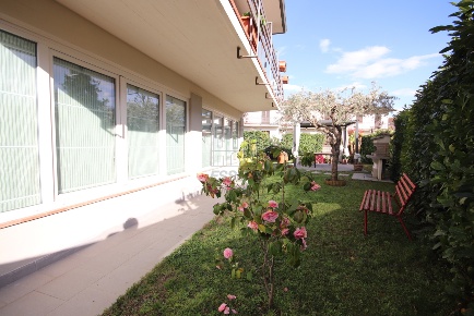 Foto Villa unifamiliare in Viale G. Puccini S.Anna 1769, Lucca Sant'Anna