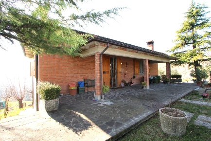 Foto Villa in Via Volta, Valsamoggia in vendita