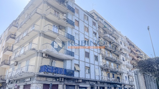Foto Appartamento in Via Anita Garibaldi 8, Bari Libertà di 73 m²