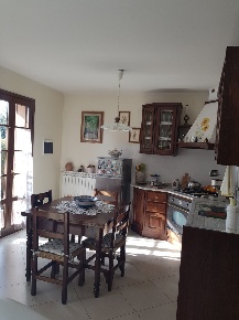 Foto Appartamento a San Giuliano Terme di 80 m² con 4 locali in vendita