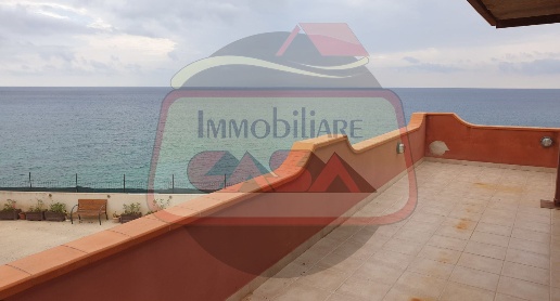 Foto Villa unifamiliare in Via Chiusa di Carlo 24, Avola Gallina di 190 m²