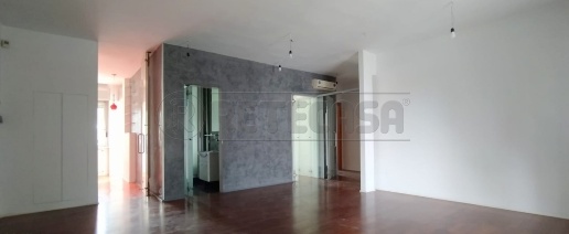 Foto Appartamento in Via Eugenio Montale, Marcianise di 120 m² con 5 locali