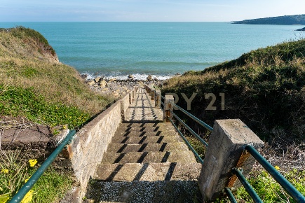 Foto Villa bifamiliare in Viale Ionio baia del gambero, Augusta di 245 m²