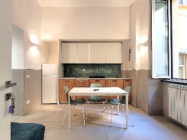 Foto Appartamento in Via San Biagio Ai Taffettanari, Napoli Centro Storico