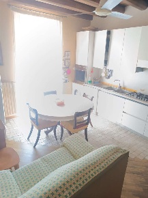 Foto Appartamento a Bitonto di 100 m² con 4 locali in vendita