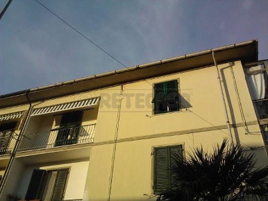 Foto Appartamento a Pontedera di 100 m² con 4 locali in vendita