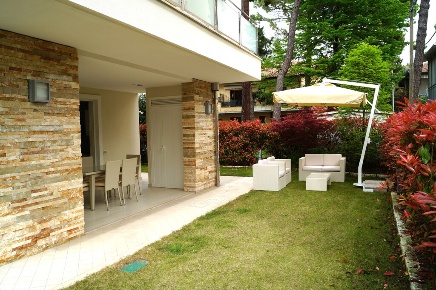 Foto Villa singola a Cervia Milano Marittima con 4 locali in vendita