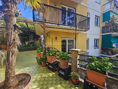 Foto Appartamento in Via Laggiaro 84, Rapallo Cerisola di 80 m² in vendita