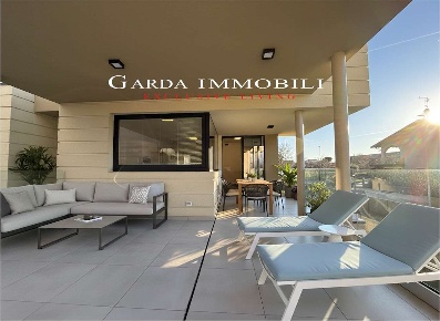 Foto Appartamento in Via Francesco Agello, Desenzano del Garda Rivoltella