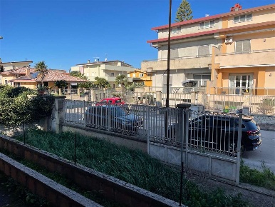 Foto Villa unifamiliare in Via Degli Abeti snc, Mondragone di 225 m²
