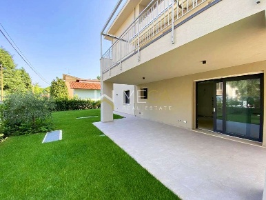 Foto Appartamento in Via Celesti, Desenzano del Garda Desenzano Centro