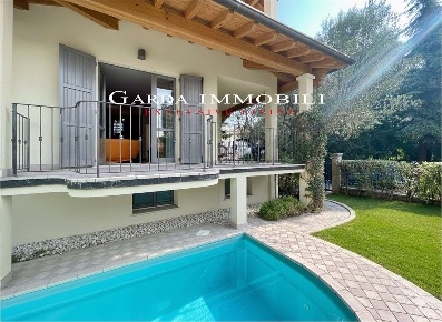 Foto Villa unifamiliare in Via Masotti 15, Desenzano del Garda Desenzanino