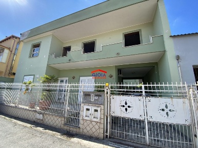 Foto Appartamento in via Potenza 12, Mondragone di 428 m² con 3 locali
