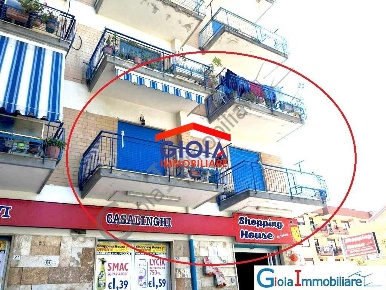 Foto Appartamento in via Diopoldo Alemanno, Mondragone di 120 m² in vendita