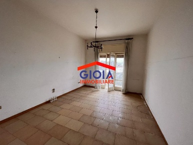 Foto Appartamento in VIA SEMENTINI, Mondragone di 100 m² in vendita