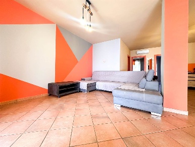 Foto Appartamento in Via Vaccarolo  21, Desenzano del Garda in vendita