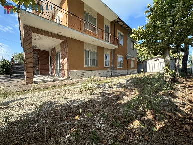 Foto Appartamento a Cervia di 210 m² con 5 locali in vendita