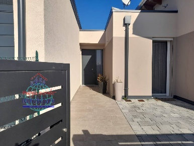 Foto Villa bifamiliare in VIA MONTESSORI, San Giovanni in Persiceto