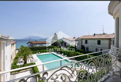 Foto Appartamento in via iario, Desenzano del Garda Centro Storico