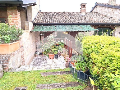 Foto Appartamento in localita' Bagoda, Desenzano del Garda Entroterra