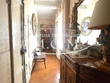 Foto Appartamento a Pontedera Centro di 180 m² con 6 locali in vendita