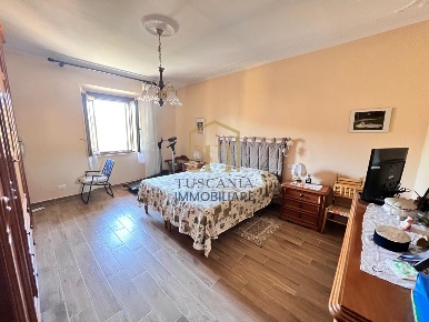 Foto Appartamento a Poggibonsi Staggia di 115 m² con 5 locali in vendita