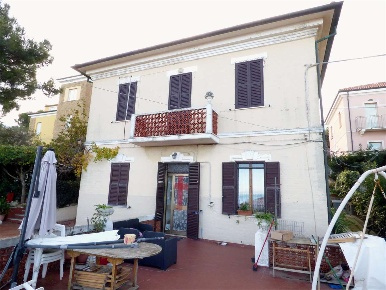 Foto Appartamento in VIA COSTANTINI 14, Ancona Palombina Nuova di 138 m²