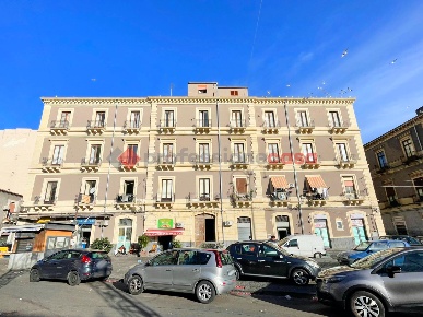 Foto Appartamento in Piazza Carlo Alberto 47, Catania in vendita