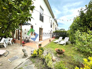 Foto Appartamento in Via Ciro Marzocchi, Siena di 117 m² con 4 locali