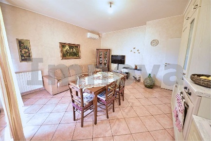 Foto Appartamento in via Valsugana 10, Cesano Maderno in vendita