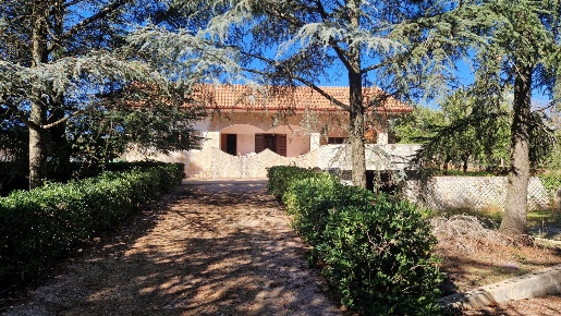 Foto Villa unifamiliare in C.DA LAMIA VECCHIA, Martina Franca di 120 m²