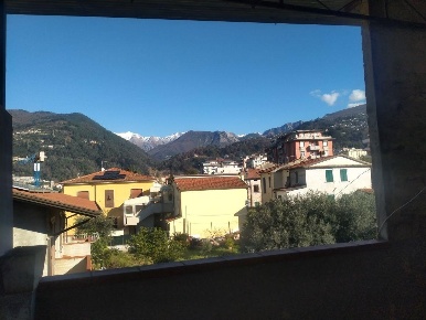 Foto Appartamento a Massa Centro di 130 m² con 5 locali in vendita
