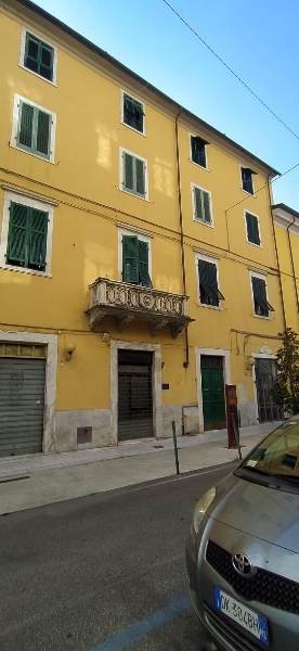 appartamento in vendita a Carrara