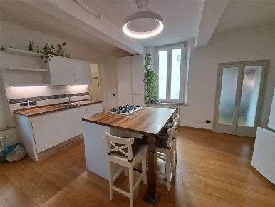 Foto Appartamento in Strada Giovanni Inzani 15, Parma di 91 m² con 4 locali