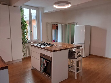 Foto Appartamento in Strada Giovanni Inzani 15, Parma di 91 m² con 4 locali