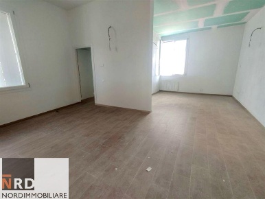 Foto Appartamento a Mantova di 100 m² con 3 locali in vendita