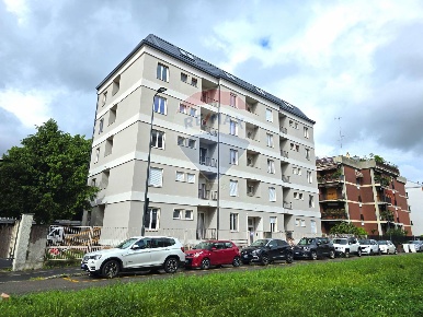 Foto Appartamento in Via Civitali, Milano San Siro di 120 m² con 4 locali