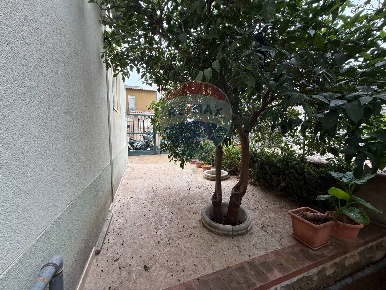 Foto Appartamento in via Sarah Ferrati, Palermo Calatafimi Alta di 145 m²