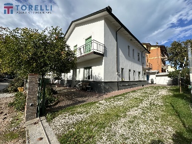 Foto Appartamento a Cesenatico di 162 m² con 6 locali in vendita