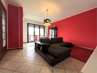 Foto Appartamento in Via Montanaro, Chivasso Centro di 107 m² con 4 locali