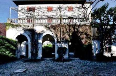 Foto Villa unifamiliare in Viale Camillo Cavour, Vittorio Veneto Centro